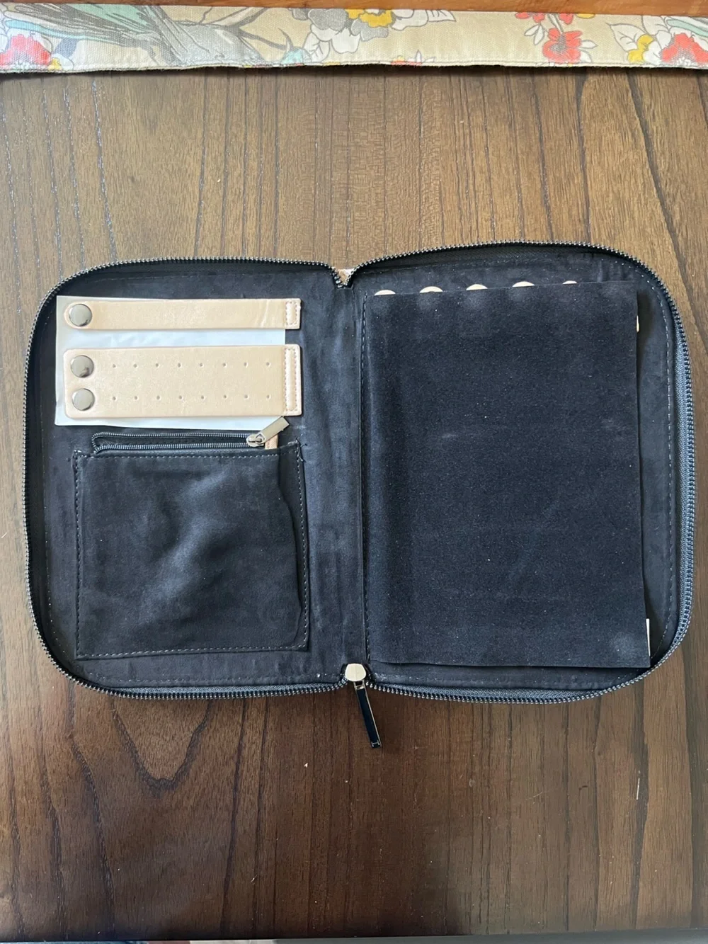 Halston Heritage Gold Zip Travel Jewelry Organizer